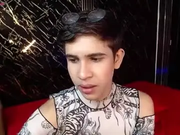 Chaturbate Nude Webcam of joshua_saenz_