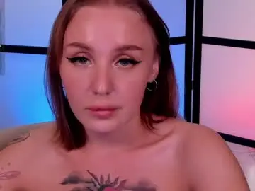 Chaturbate Live Sex Cam of lushcherry