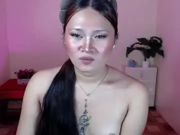 Chaturbate Live Sex Cam of mysterious_honeyghe