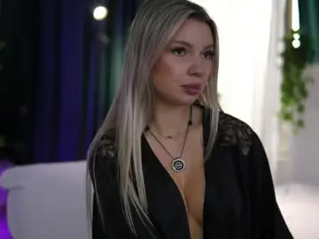 Chaturbate Live Sex Cam of _arielle