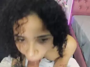 Chaturbate Best live sex cam show of mazeekiin
