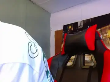 Chaturbate Sex Chat of alexgiraldo__