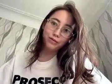 Chaturbate Adult Video Chat of erinnthurmond