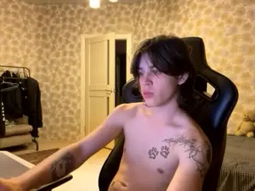 Chaturbate Live Sex Cam of crazyskinnyyy