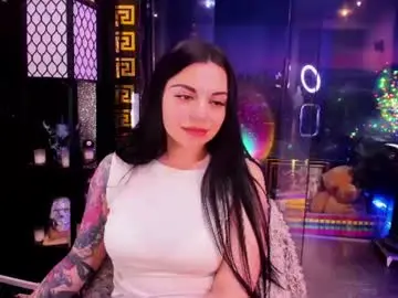 Chaturbate Free Live Porn of alma_pearl