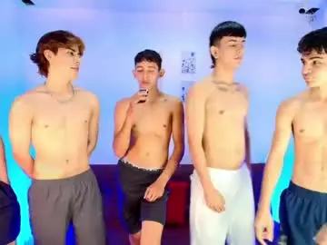 Chaturbate Sex Cam of chillbicrew