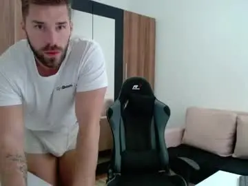 Chaturbate Best live sex cam show of darius_94