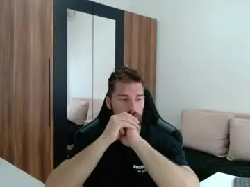 Chaturbate Best live sex cam show of darius_94