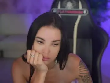 Chaturbate Live Sex Cam of kira0541