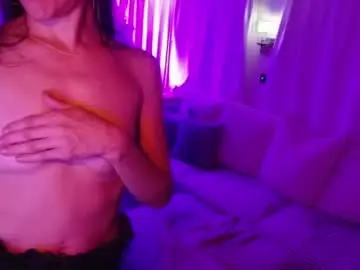 Chaturbate Free Porn Cam of l_and_elle