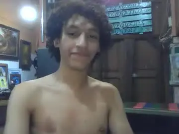 Chaturbate Nude Webcam of alejandroperdomo8481