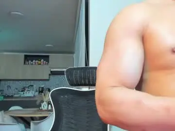 Chaturbate Live Sex Cam of paul_reyborg