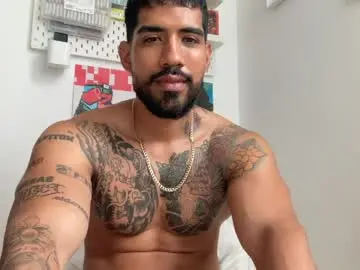 Chaturbate Live Sex Cam of myke_esthetic
