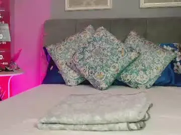 Chaturbate Adult Webcams of mira_glow
