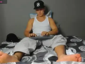 Chaturbate Sex Cam of julian_wallace1