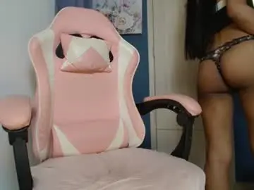Chaturbate Watch Live Sex Cams of emmily_forever