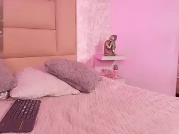 Chaturbate Live Sex of monserrat_towers