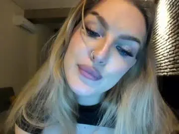 Chaturbate Live Porn of hi_lina