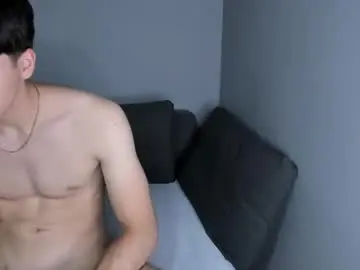 Chaturbate Live Sex Cam of hotflirtyfella