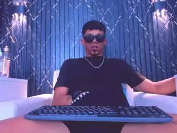 Chaturbate Nude Webcam of gregory_sforza