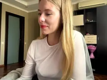 Chaturbate Live Sex Cam of iveydiefendorf