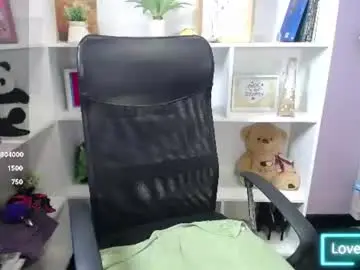 Chaturbate Free Live Porn of chantal_adams0