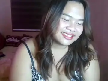 Chaturbate Nude Webcam of urwifematerial69_