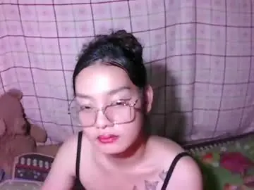 Chaturbate Free Porn Cam of pinay_janella10