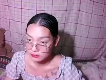 Chaturbate Live Sex Cam of pinay_janella10