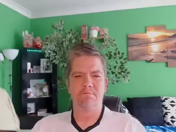 Chaturbate Sex Cam of justme_19830331