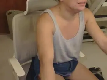 Chaturbate Live Sex of averageuncut1