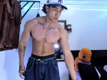Chaturbate Live Sex Cam of karybig3