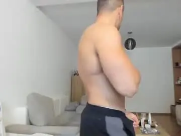 Chaturbate Free Live Porn of roberto4ever