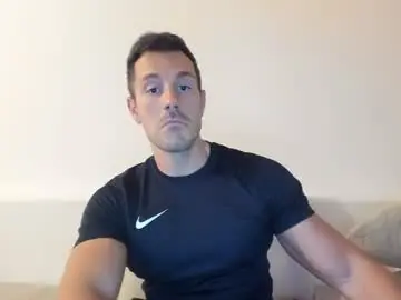 Chaturbate Watch Live Sex Cams of roberto4ever