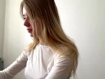 Chaturbate Live Sex Cam of bebravee