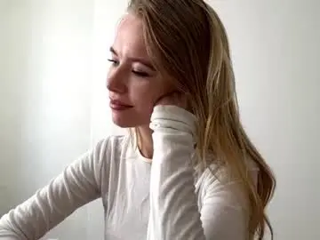 Chaturbate Live Sex Cam of bebravee