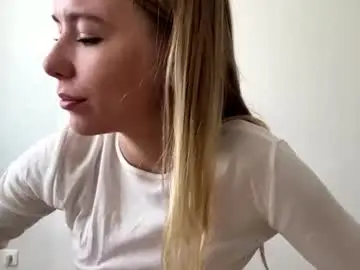 Chaturbate Adult Video Chat of bebravee