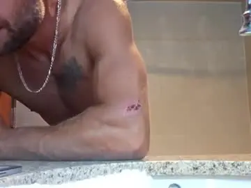 Chaturbate Watch Live Sex Cams of hunganhorny88