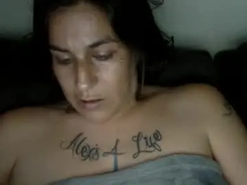 Chaturbate Adult Video Chat of milfsfreaky69