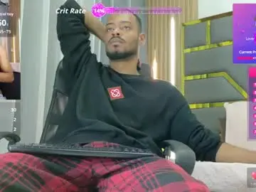 Chaturbate Live Sex Cam of oliver_bigblack_cock