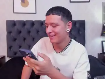 Chaturbate Free Live Porn of giax_