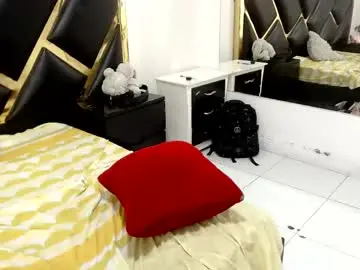 Chaturbate Live Sex Cam of noahjhonson69