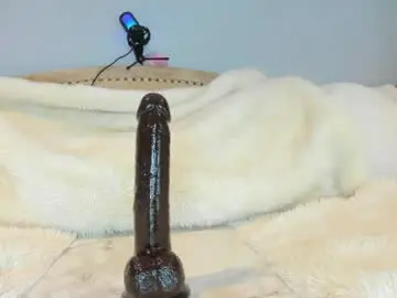 Chaturbate Watch Live Sex Cams of eatmygingersnapps