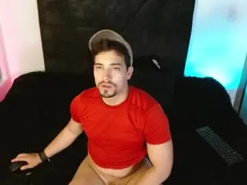 Chaturbate Adult Video Chat of ian_davis