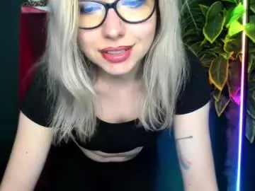 Chaturbate Adult Video Chat of heidi_pleasure