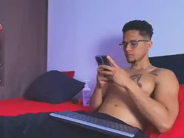 Chaturbate Best live sex cam show of roy_barney