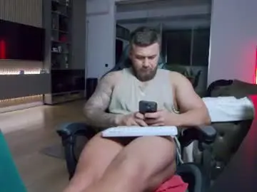Chaturbate Live Sex Cam of enrikoblue