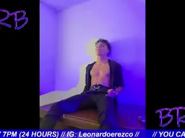 Chaturbate Live Sex Cam of james1lee_