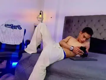 Chaturbate Private Sex Chat of tommy_west_