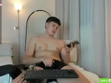 Chaturbate Live Sex Cam of twintease